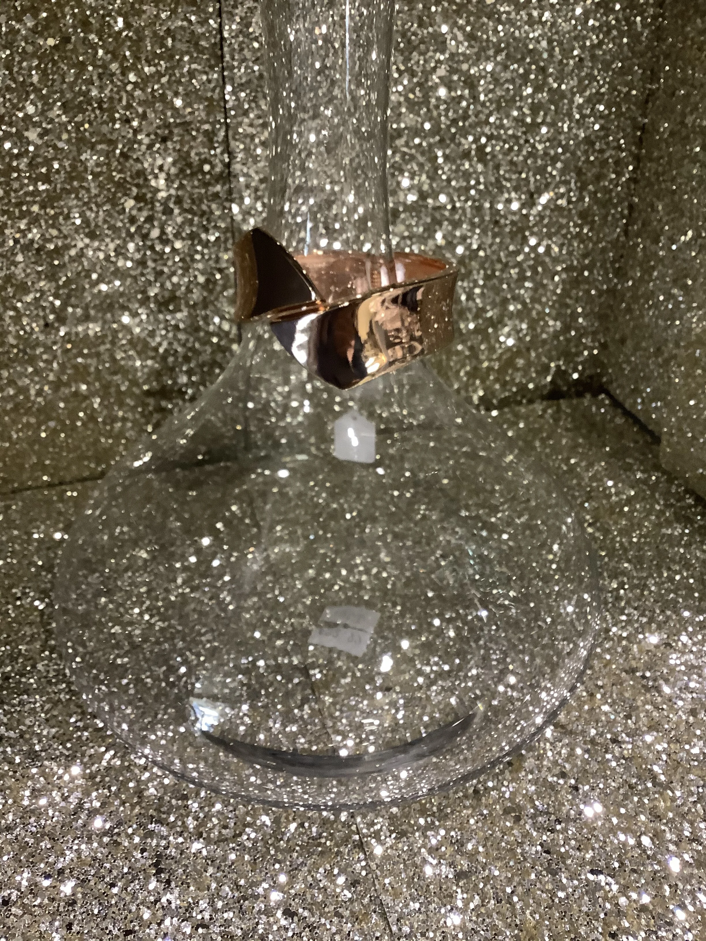 ADC652EA-D766-4354-8C5A-AC073086E9A8