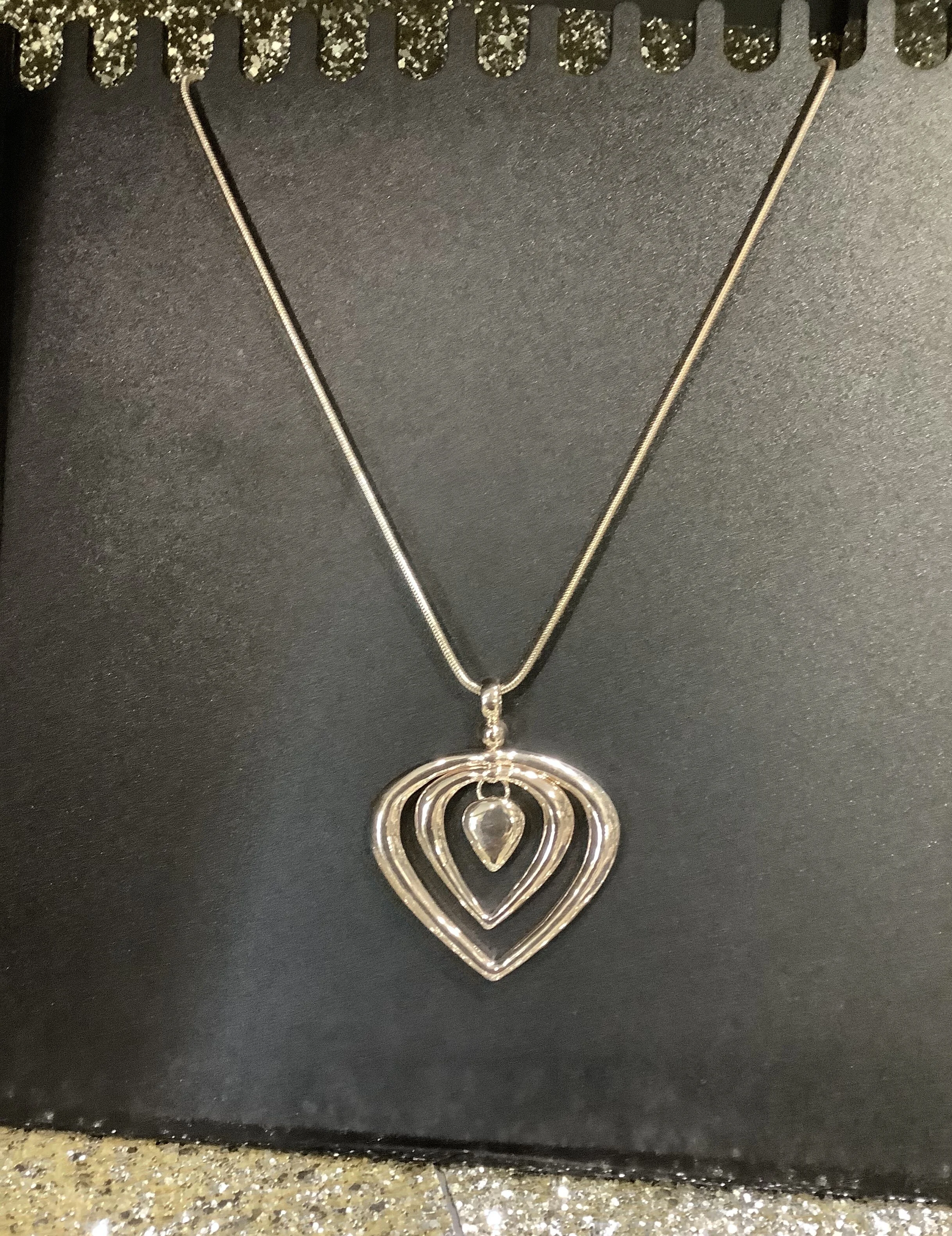 F1DC6DAF-3E19-4D7C-9BE8-72FBAE61A2BB