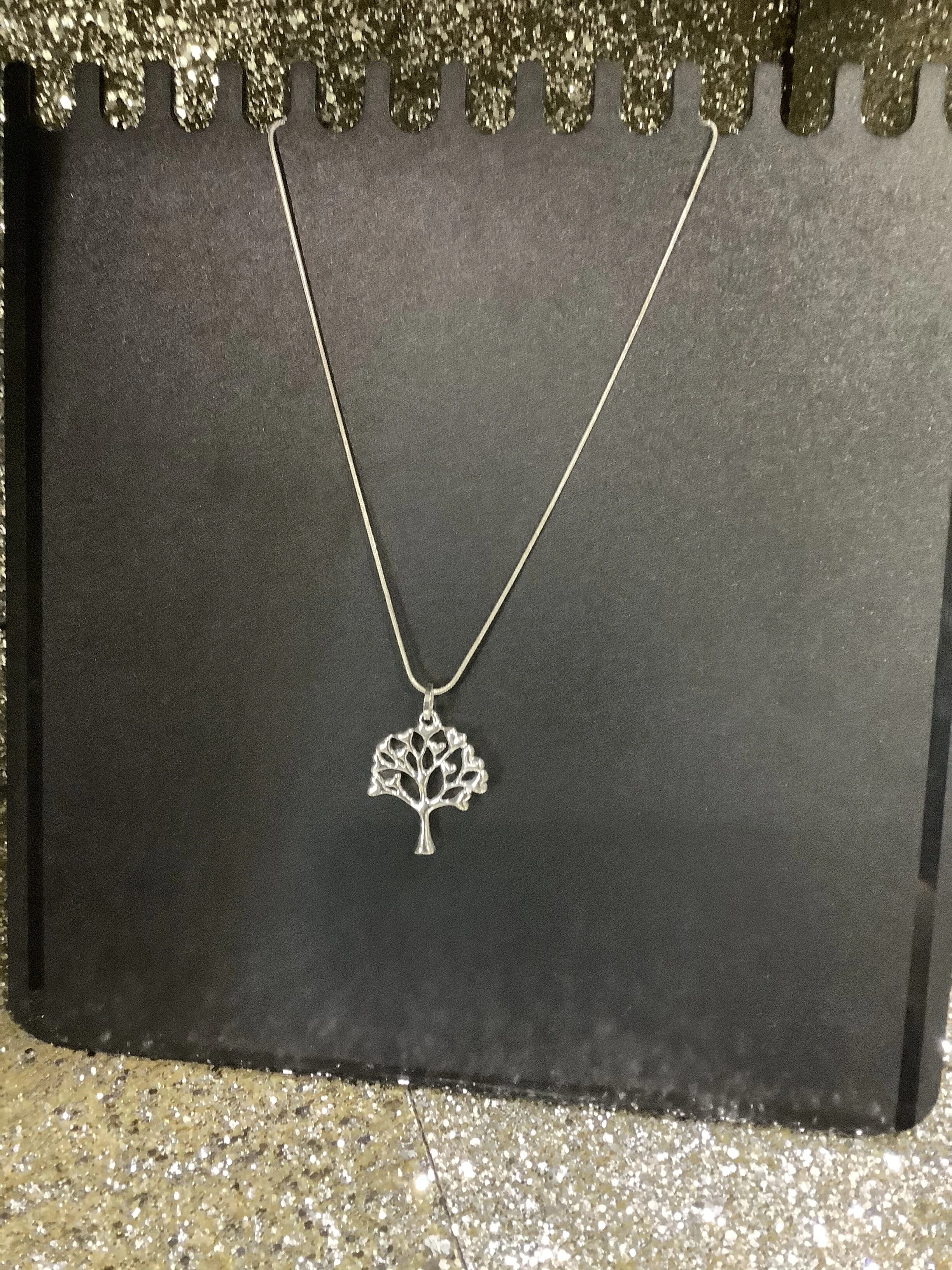 73220CF9-71EA-4540-9388-C2BA1BBB1C9E