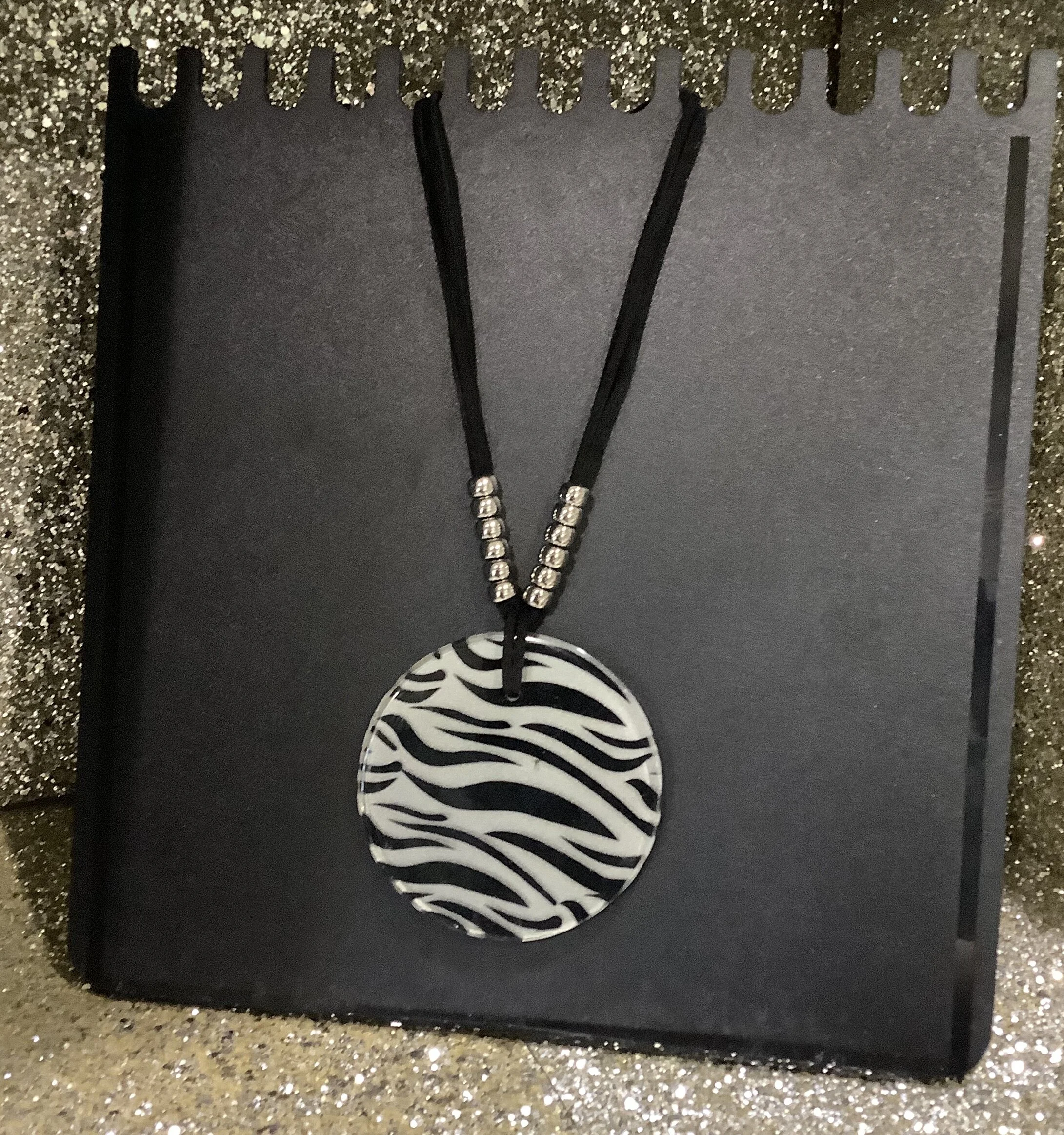 44383B2F-6A44-4366-9103-588B6F99CDE7