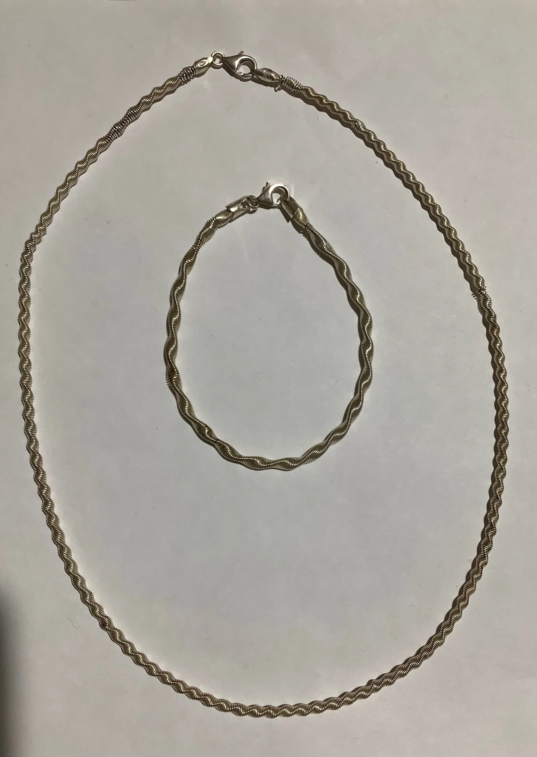 B736D117-6504-496A-A828-E4C53553AAE8