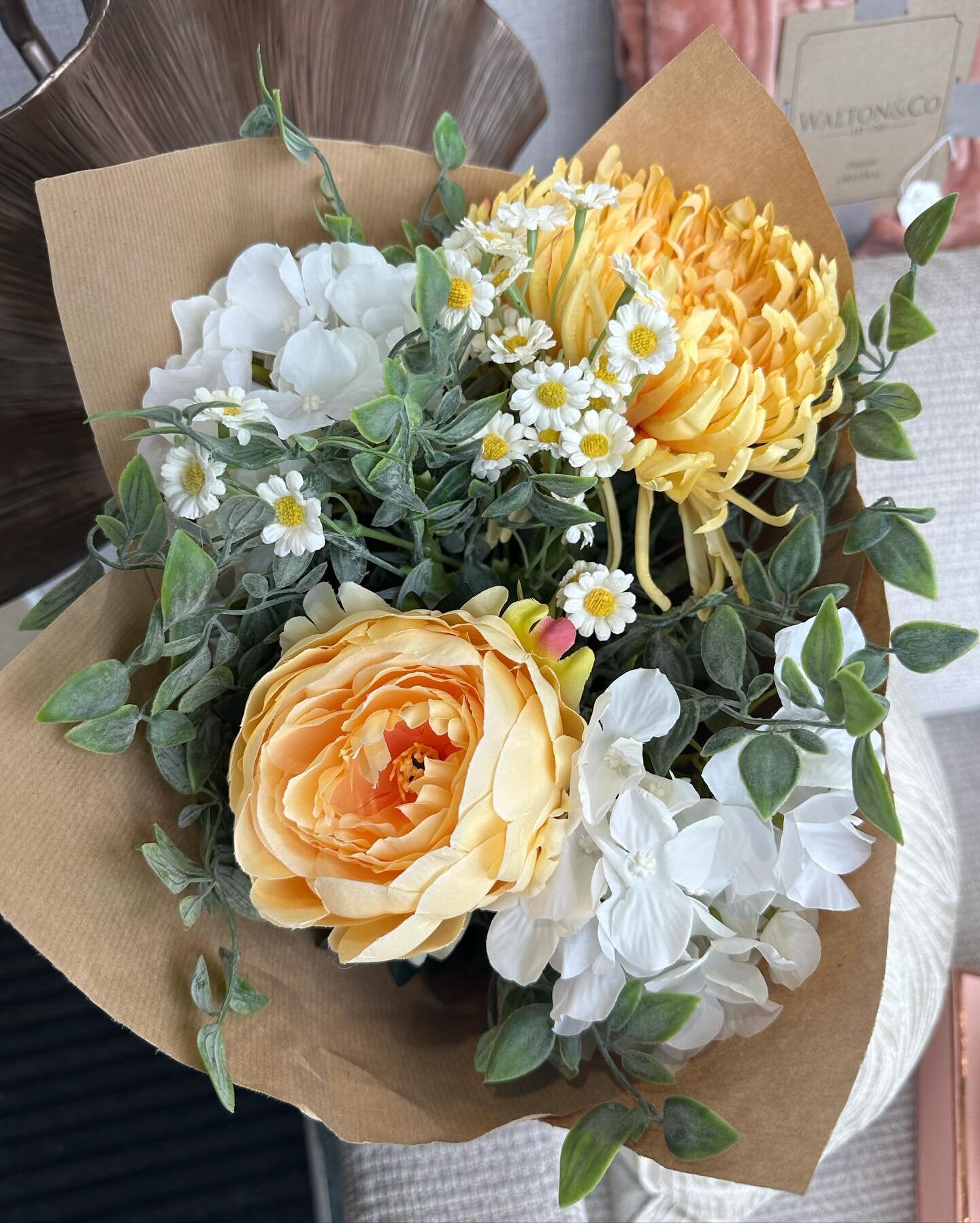 Forever Flowers 💐

Treat a loved one to a bouquet of flowers that they can cherish forever 🤍 &pound;18.50 each

We are open Tuesday - Saturday 9-5pm for collection.