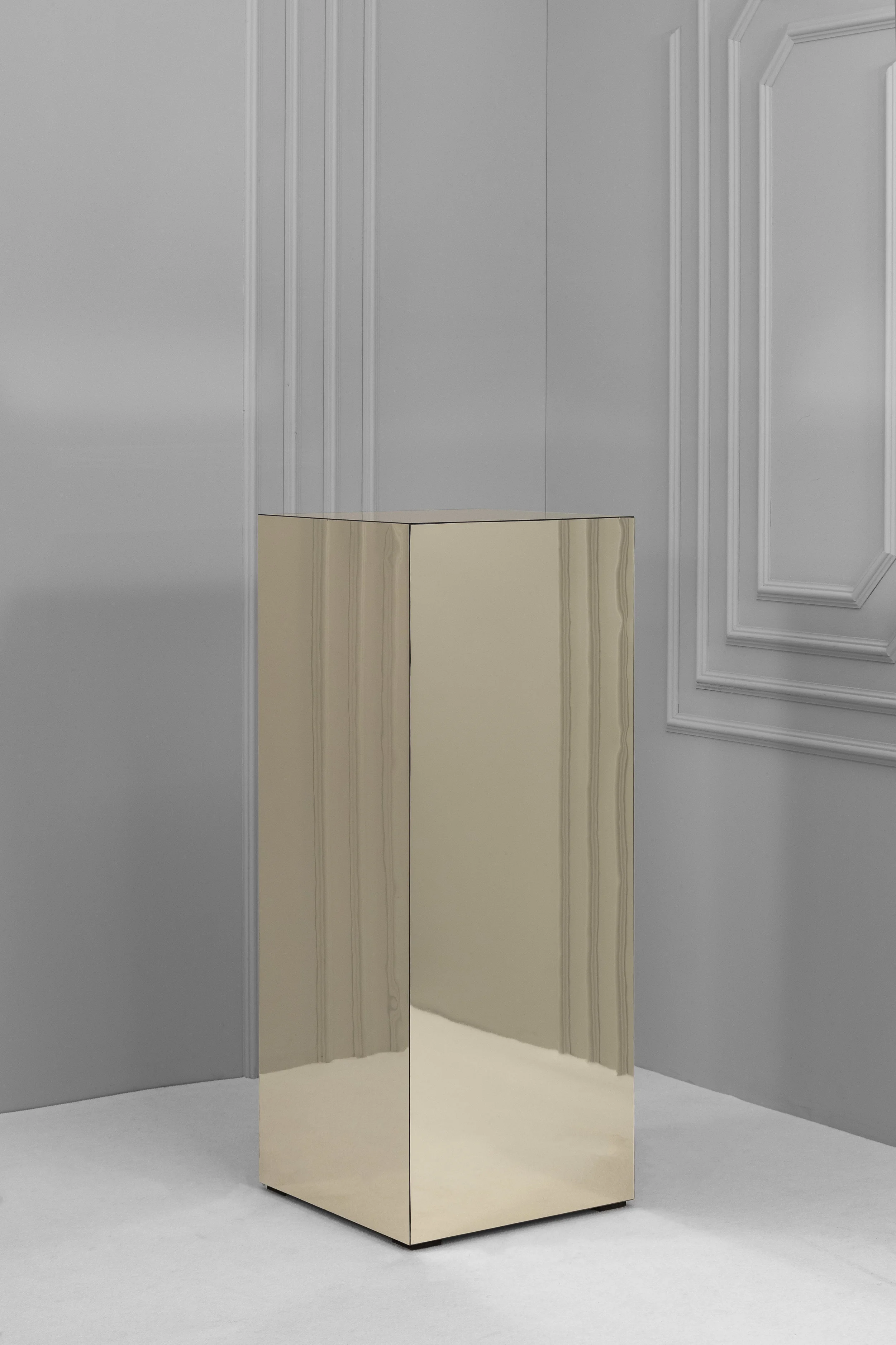 Mirror Plinth.jpg