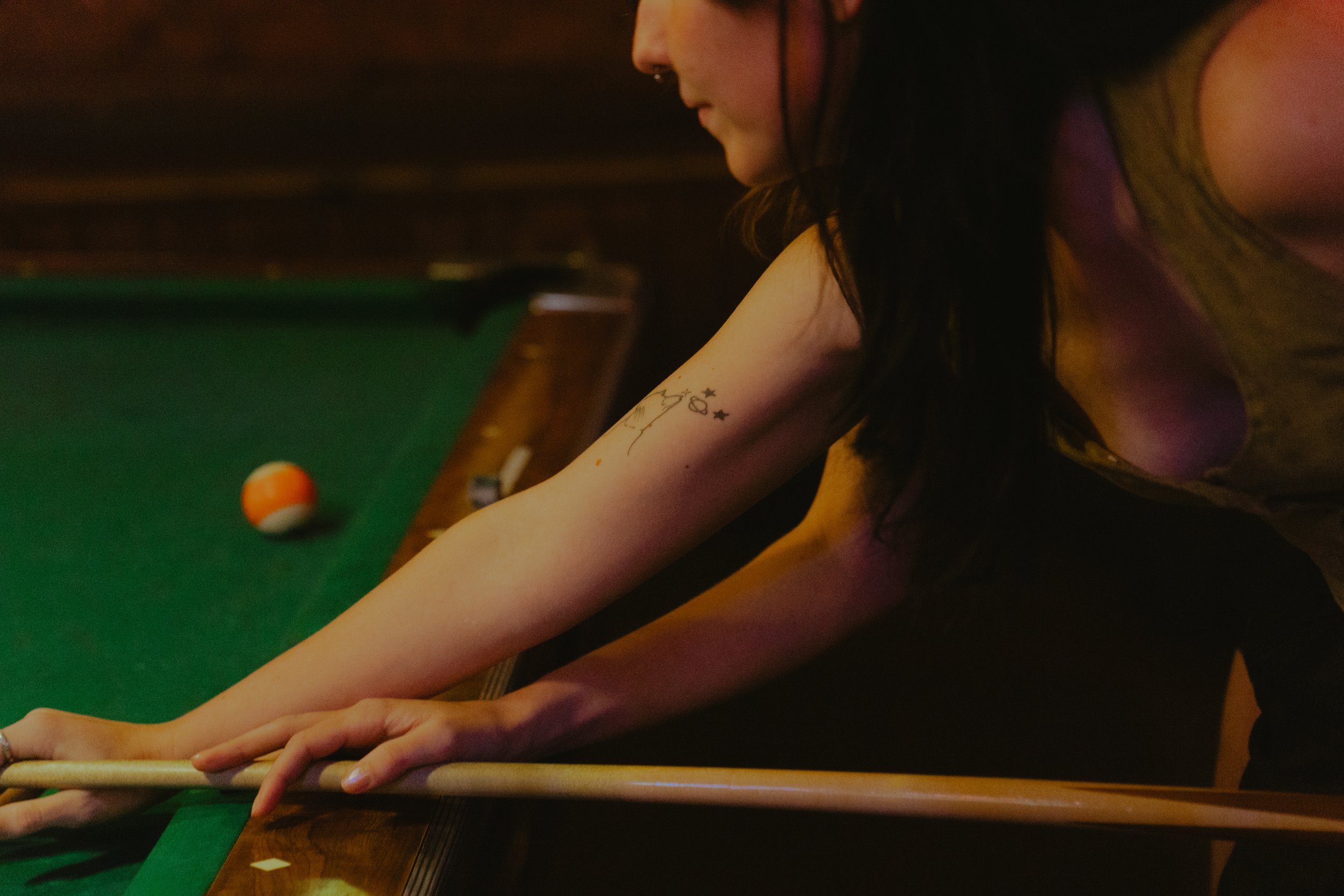 KELSITAWNYSESH-9pool-hall-engagement-photos.jpg
