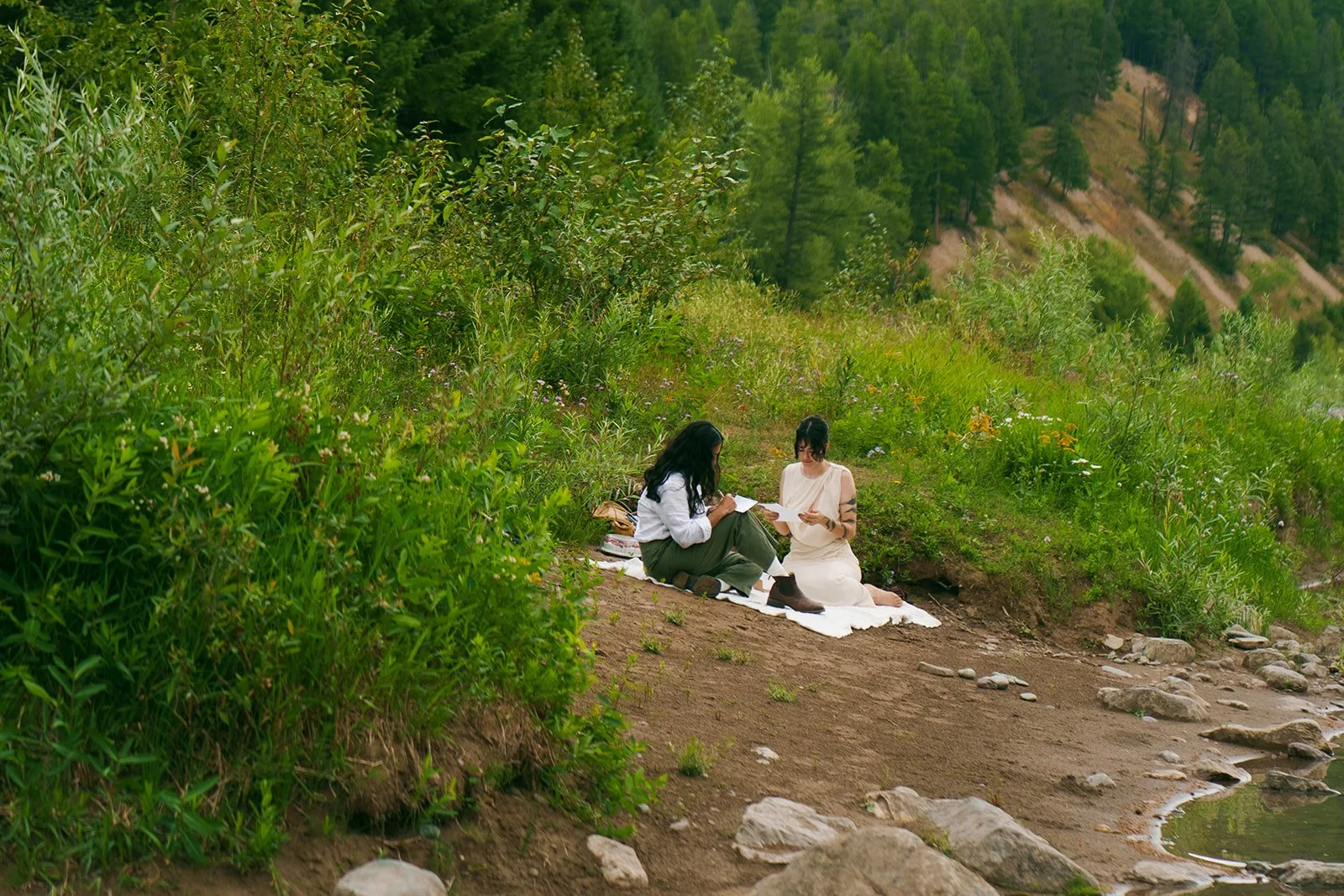 GLACIER-NATIONAL-PARK-ELOPEMENT-WEDDING-29.jpg