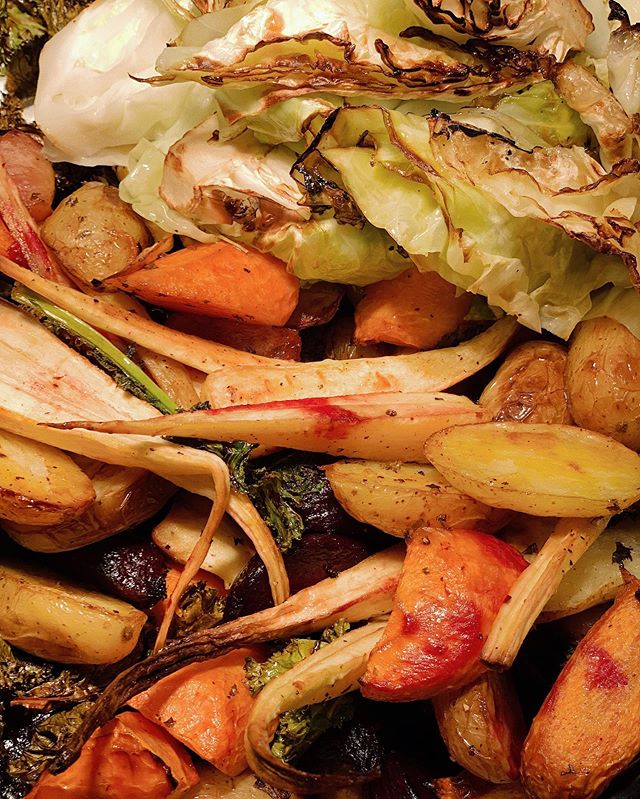 Days like this call for some lovely warming wintery veg! 
#ridakitchen #ridastudios #winterveg #food #winterfood #catering #london #potatoes #carrots #vegtables