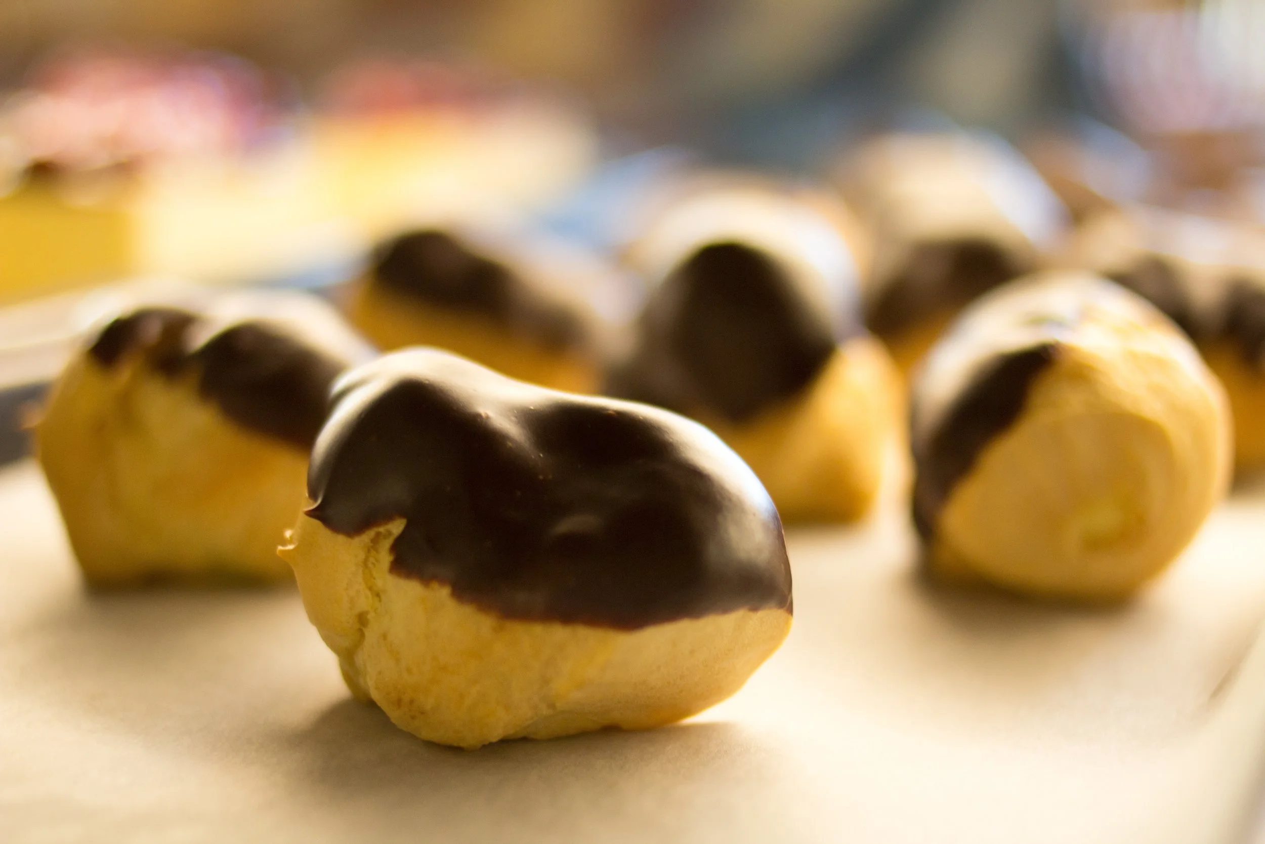 Mini Eclairs 3.5 MB.jpg