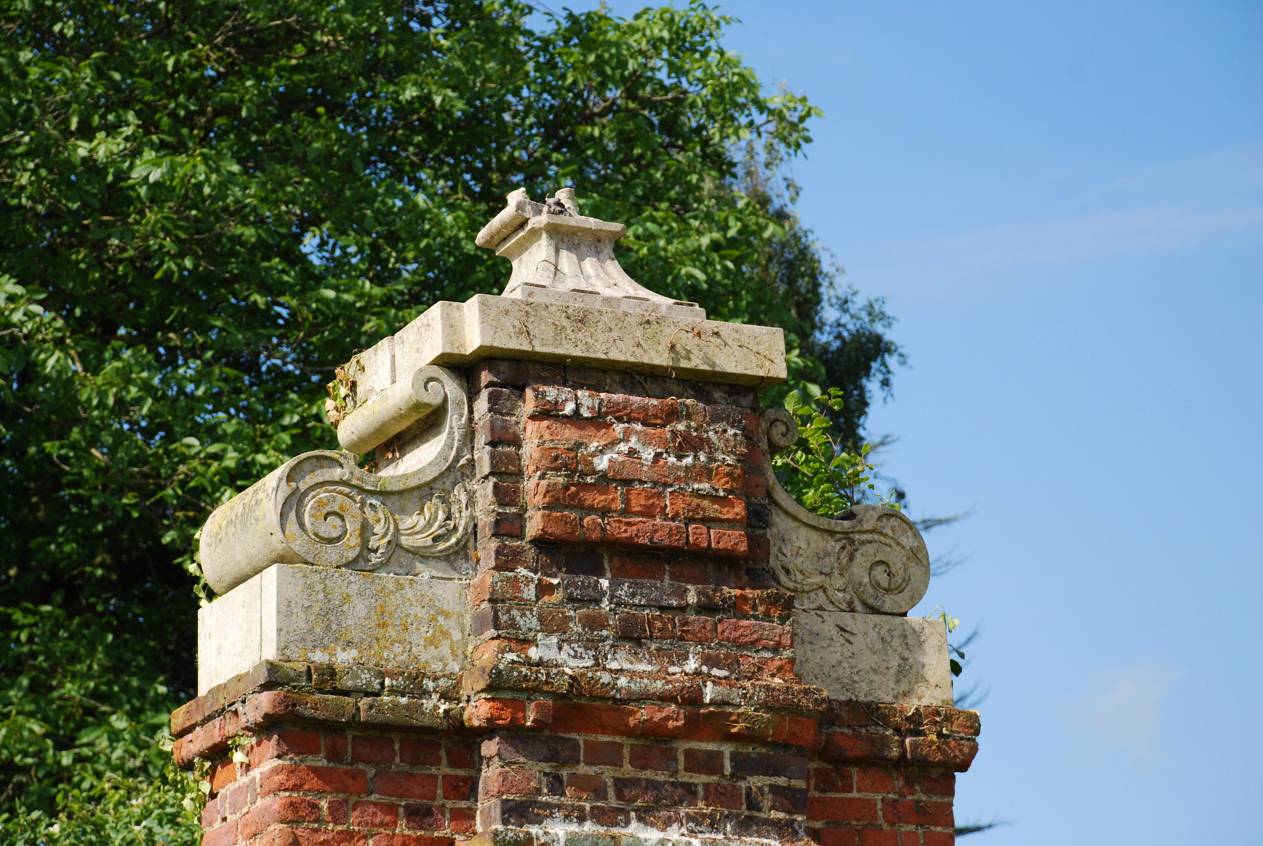 Albion Archaeology project. 17th Century garden wall, Kempston, Bedfordshire July 2008.