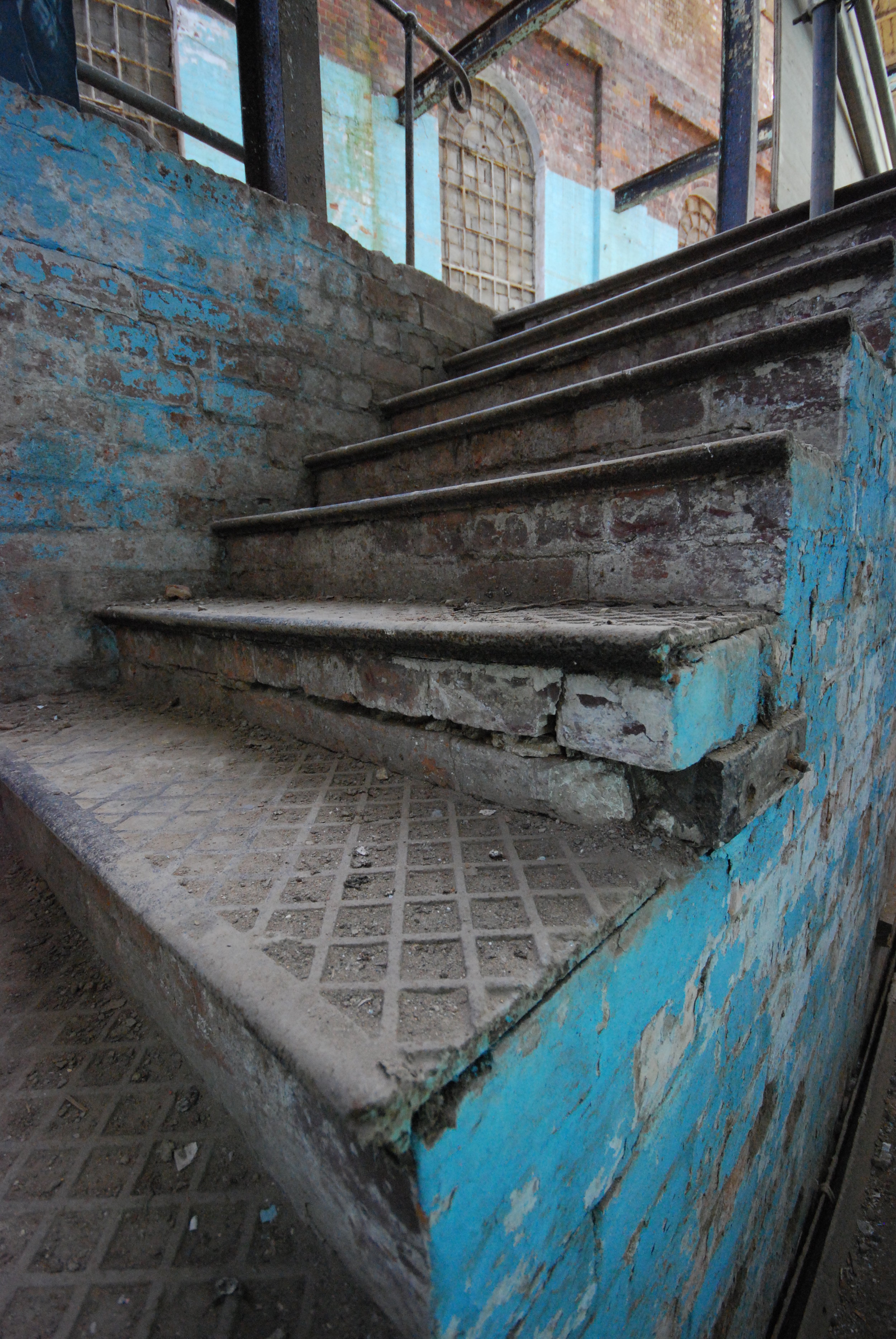 Albion Archaeology project. Steps in the Wolverton Royal Train Sheds, May 2008