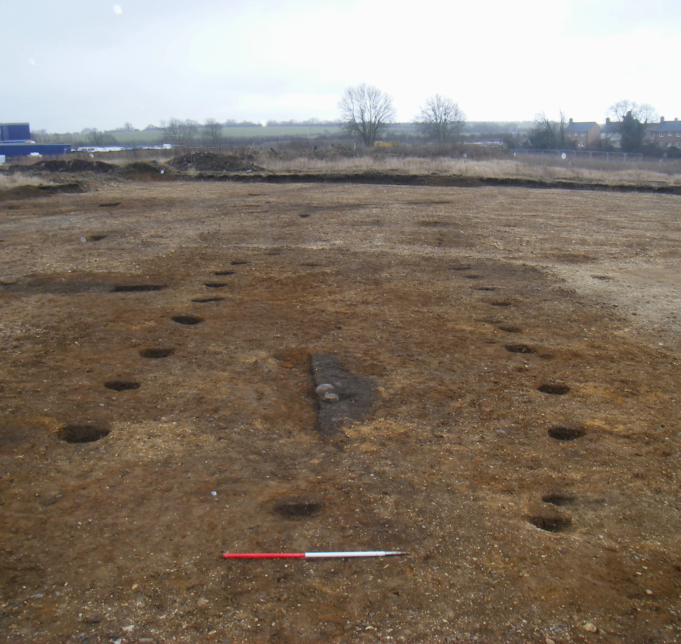 Post-built Late Saxon hall G4, with internal working area. 