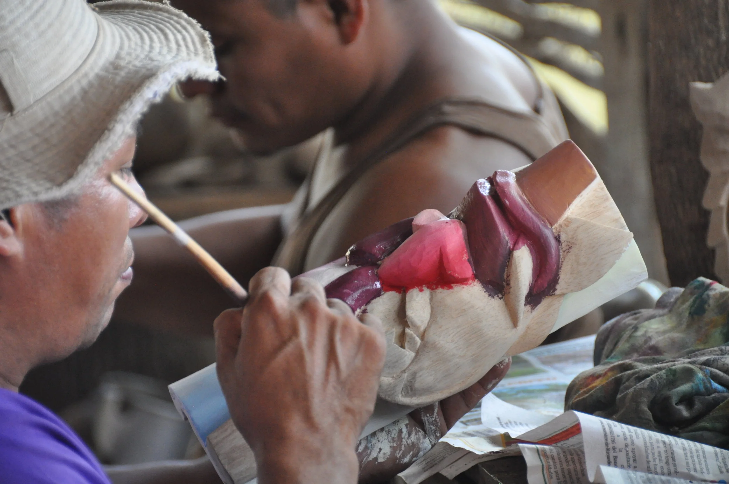 Experiential travel mask making.jpg