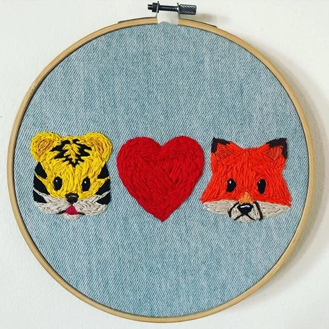🐯❤️🦊 a tale as old as time ✨ lol ! #handembroidery on scrap fabric for cuties @kercaputo and @tjwhite48 who went to Clemson and Marist #GoRedFoxes
