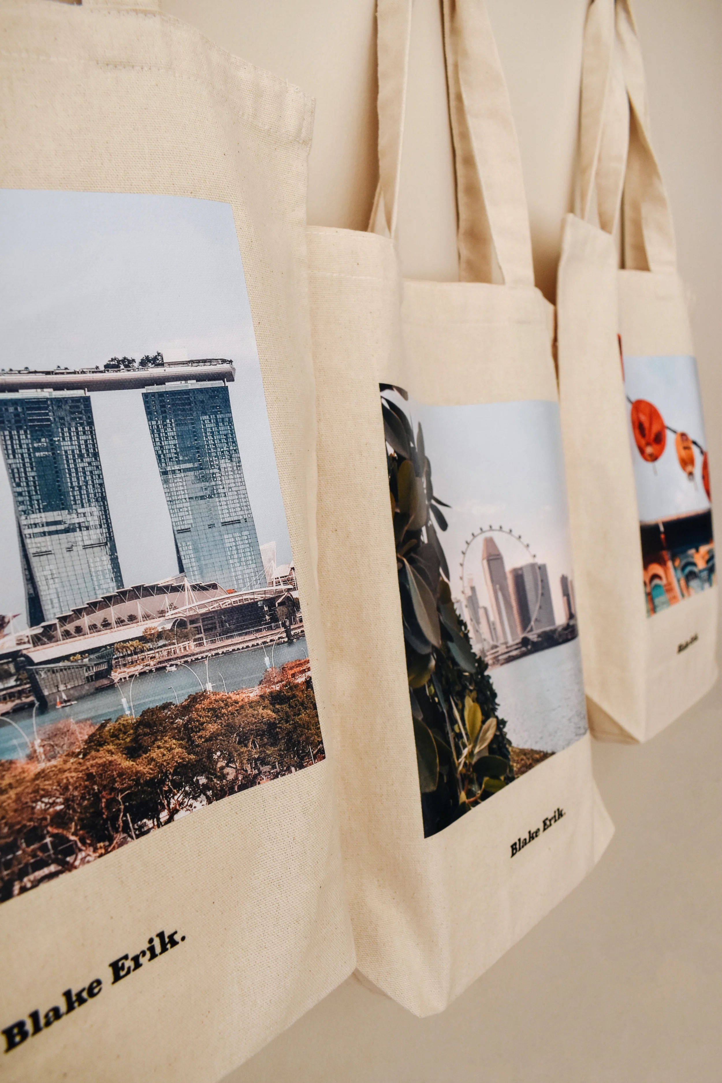 Postcards from the Road: Tote Bags Edition Series 003 Singapore