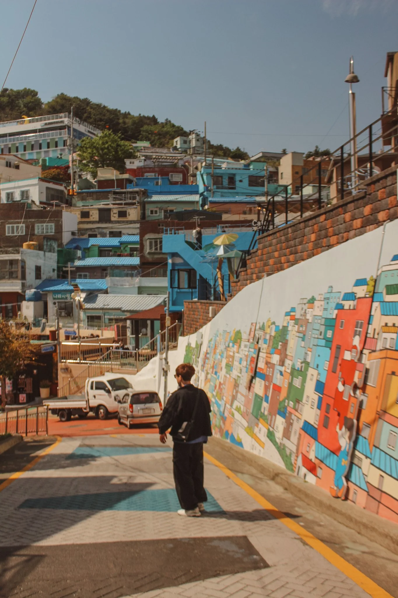 Exploring Gamcheon Culture Village, one alley at a time