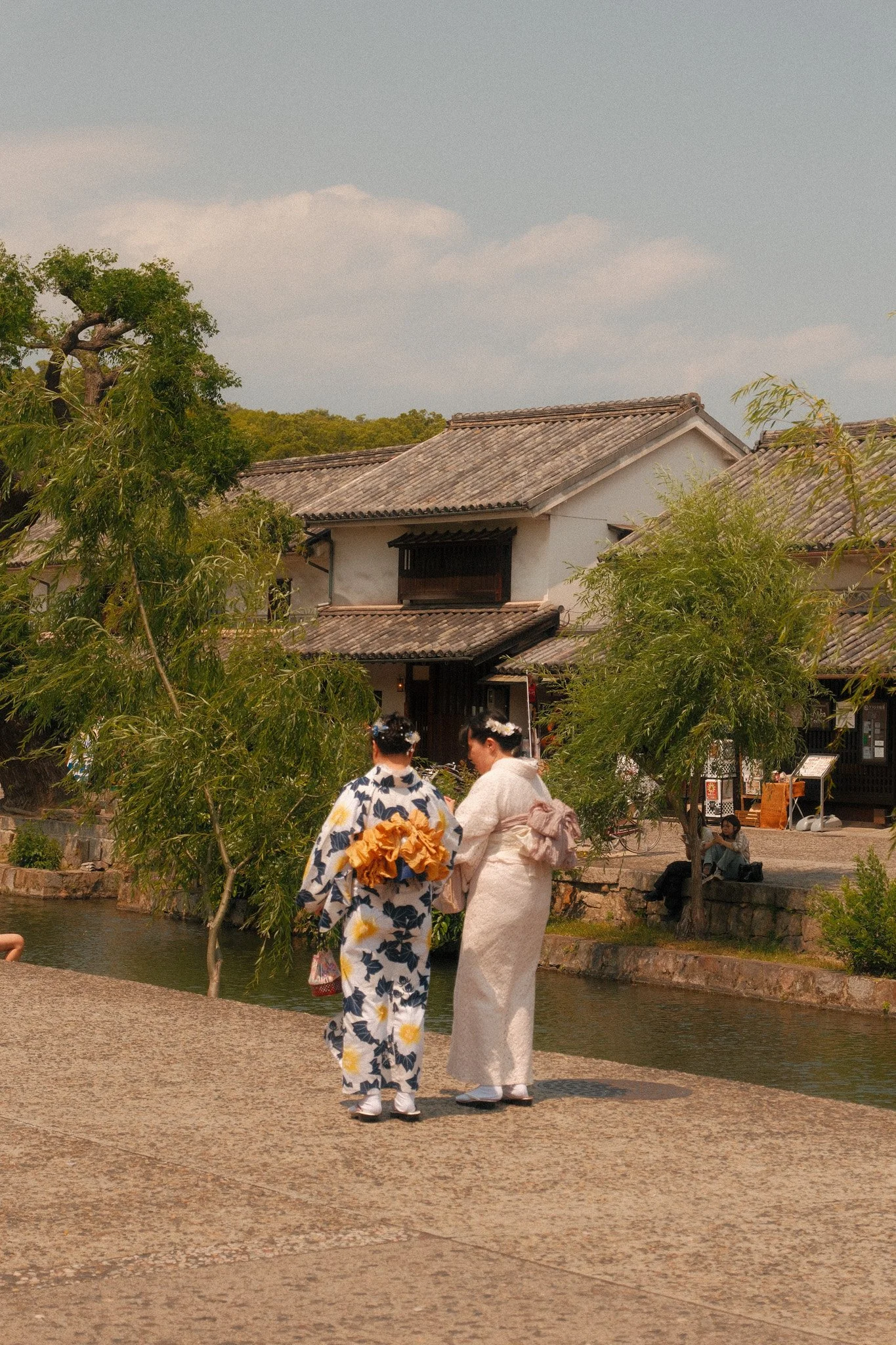 A Perfect Day Trip to Kurashiki, Japan : Canals, Coffee &amp; Timeless Streets 