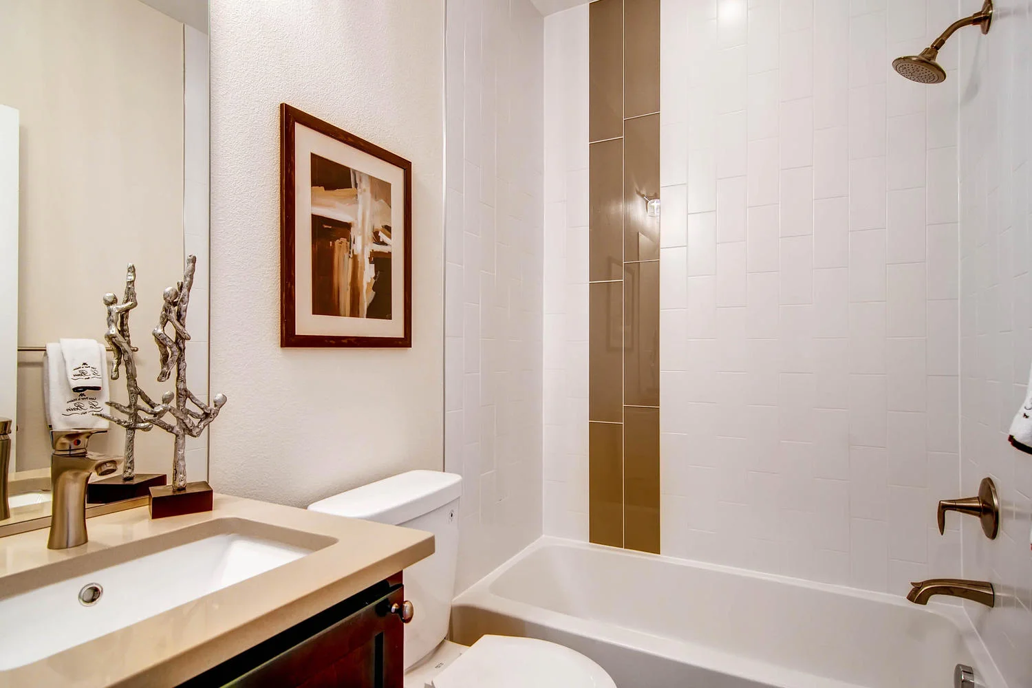 3255 Williams St Denver CO-large-023-Bathroom-1500x1000-72dpi.jpg