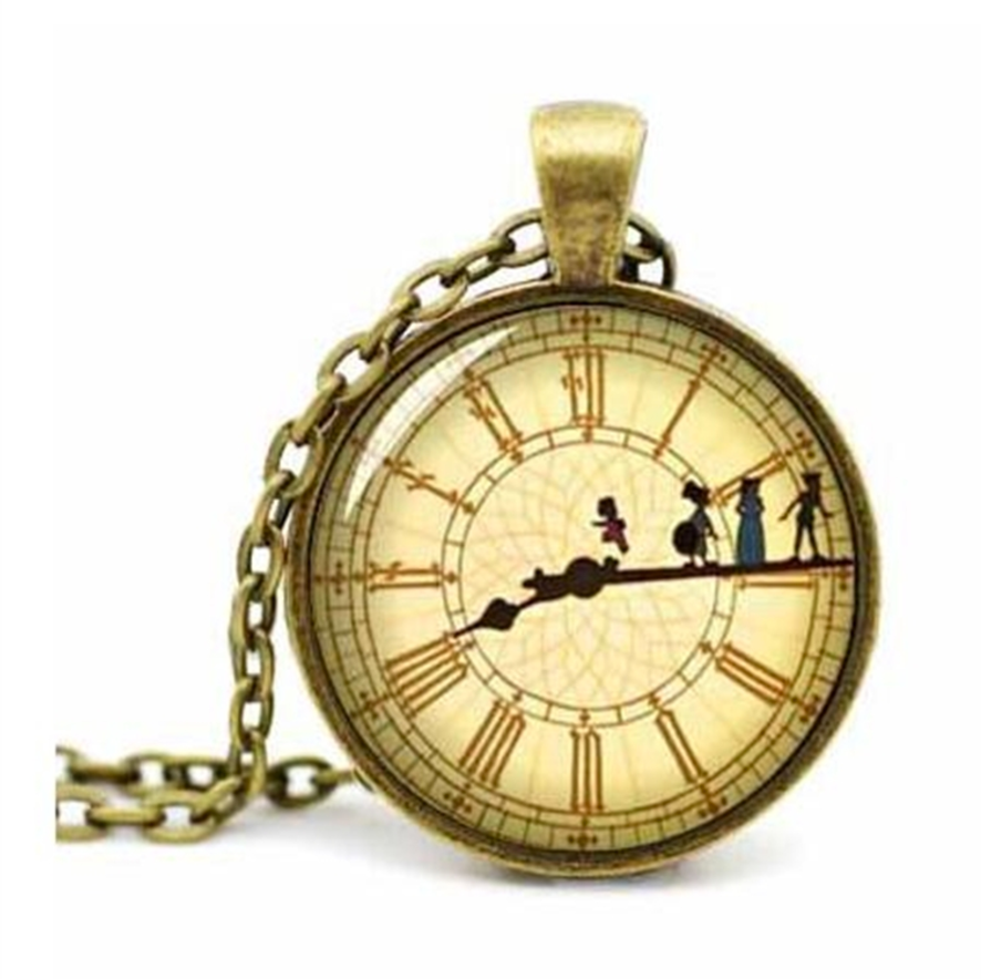 Peter Pan Neverland round necklace