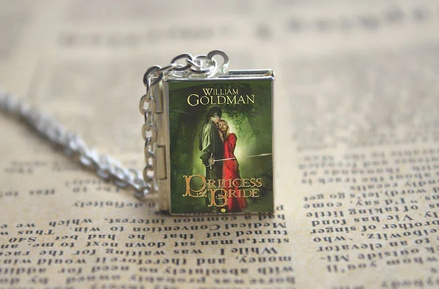The-Princess-Bride-Book-Cover-Locket-Necklace-keyring-silver-Bronze-tone-B1016.jpg