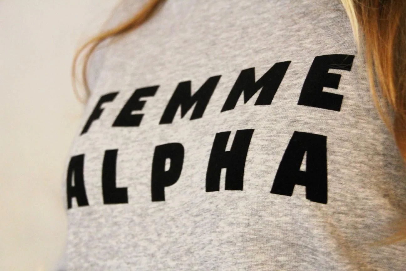 femme-alpha-2-min.jpg