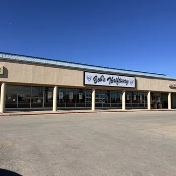 Food Drive at Bob's Thriftway