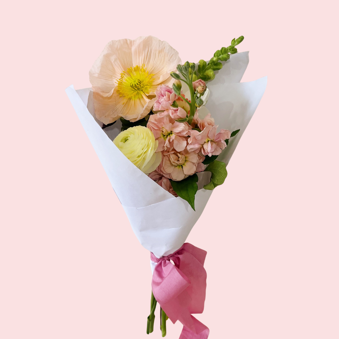 THE SAMPLER BOUQUET • In Studio Only