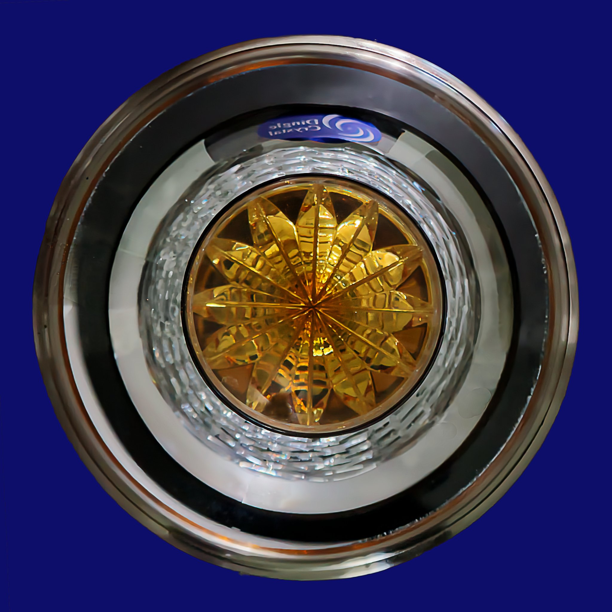 22 Looking Glass