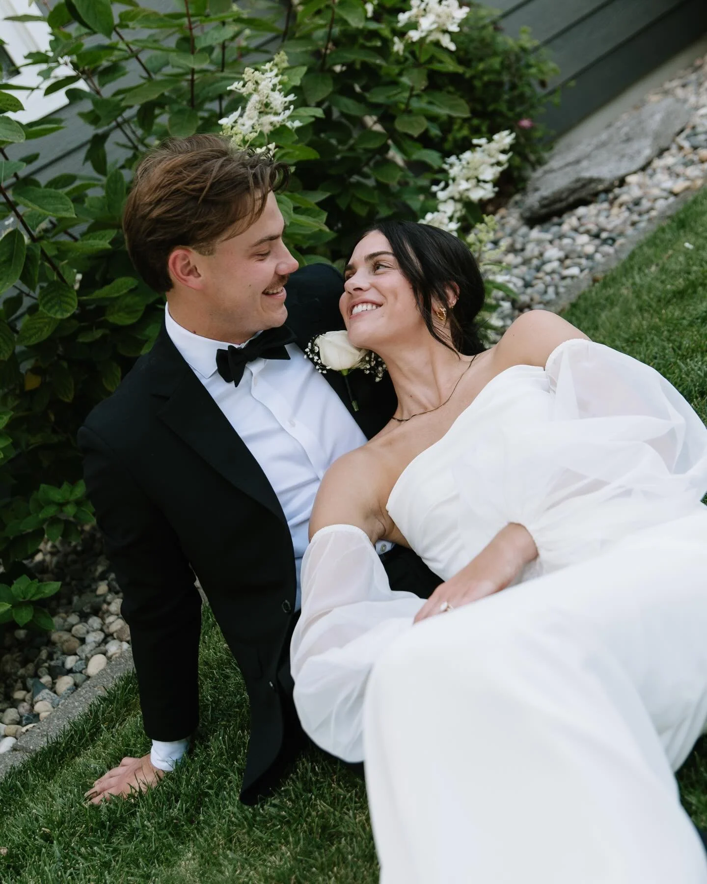 Easton &amp; Cari 8.30.25 🤍
.
.
.
#MNWeddingPhotographer #MinnesotaBride
#MinneapolisWedding #MplsWedding #WeddingPhotography WeddingInspiration MinnesotaWeddings MinnesotaBrides MinnesotaPhotographer MNWeddings WeddingDay mp|sphotographer typ fypag