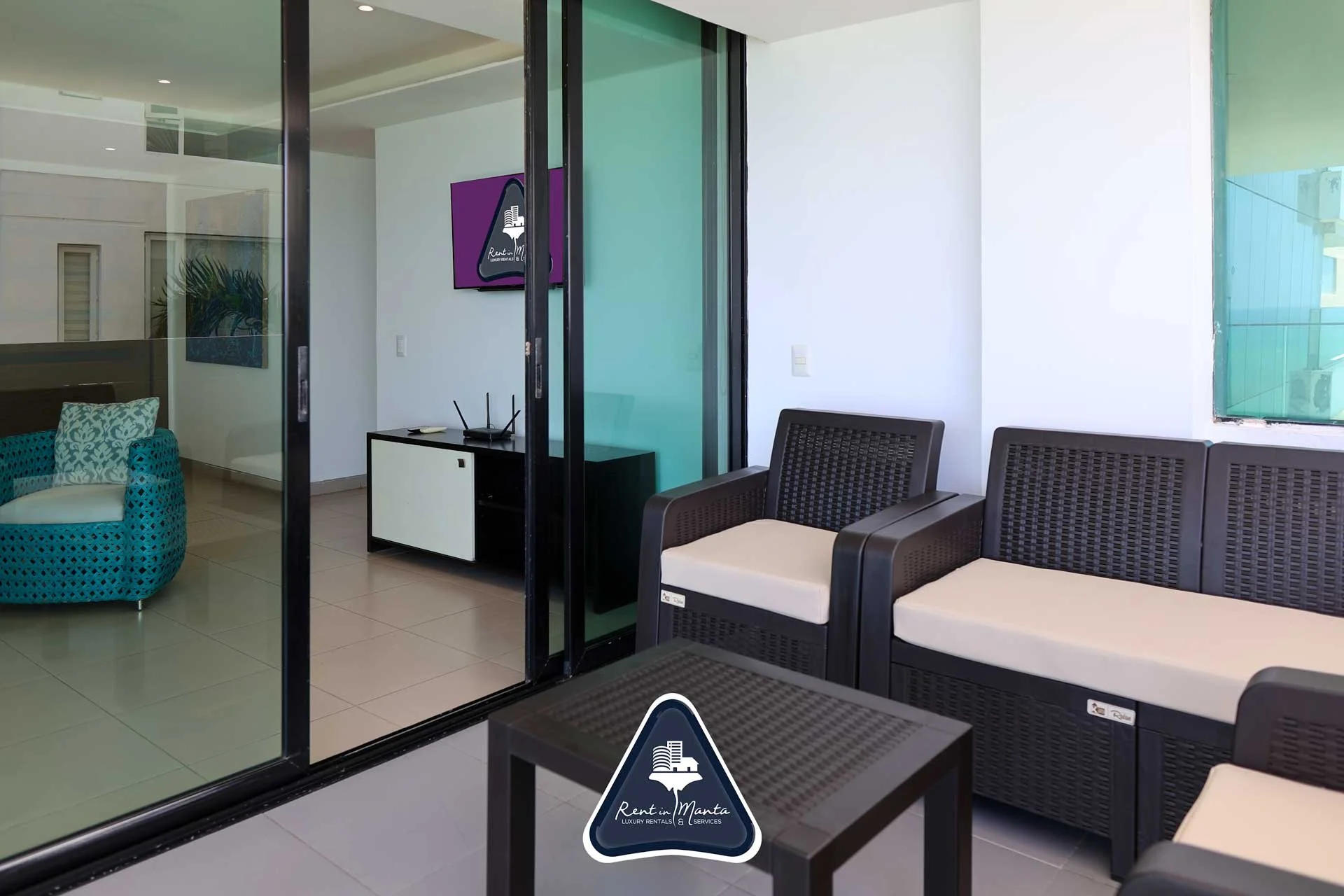 RIM-POS306-balcón-1.jpg
