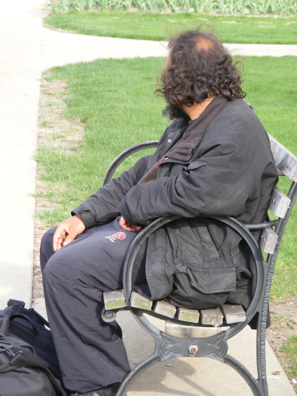 parkbench.jpg