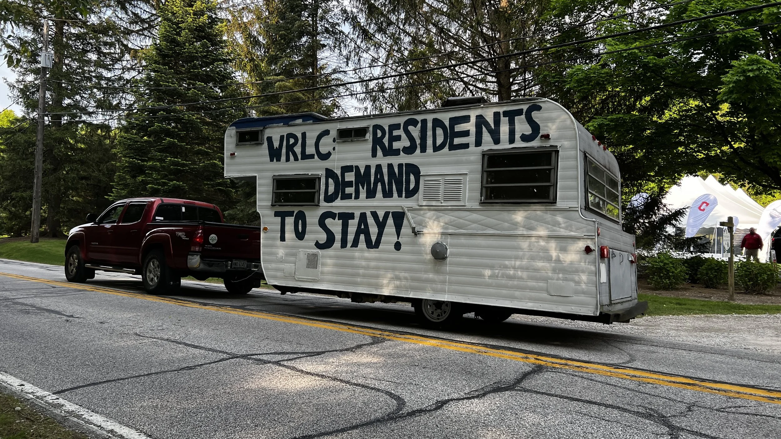 UREB AND SUPPORTERS PROTEST AT WRLC BREAKFAST FUNDRAISER