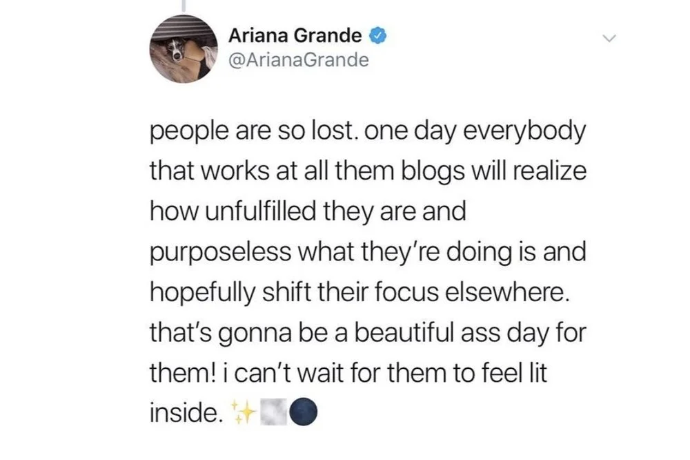 Writer calls out Ariana… her stans are being gross in her dm’s which Ariana practically dismisses.