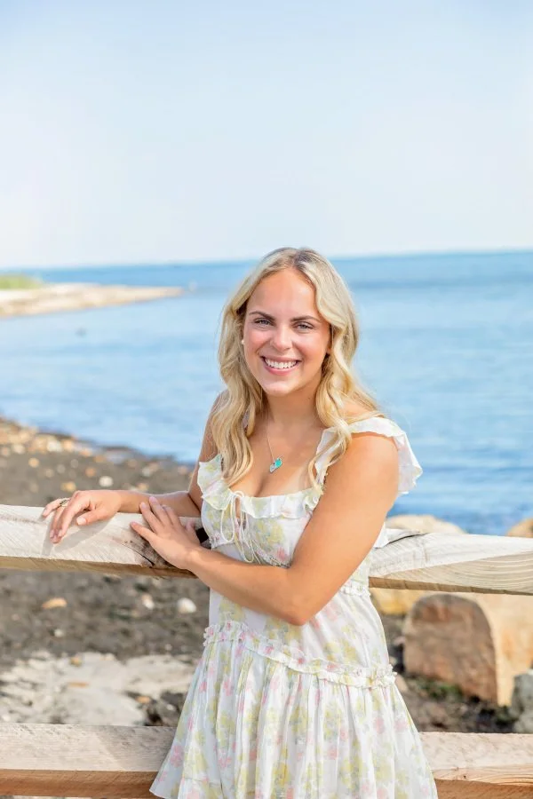 Marthas Vineyard High School Senior Photographer 15.jpg