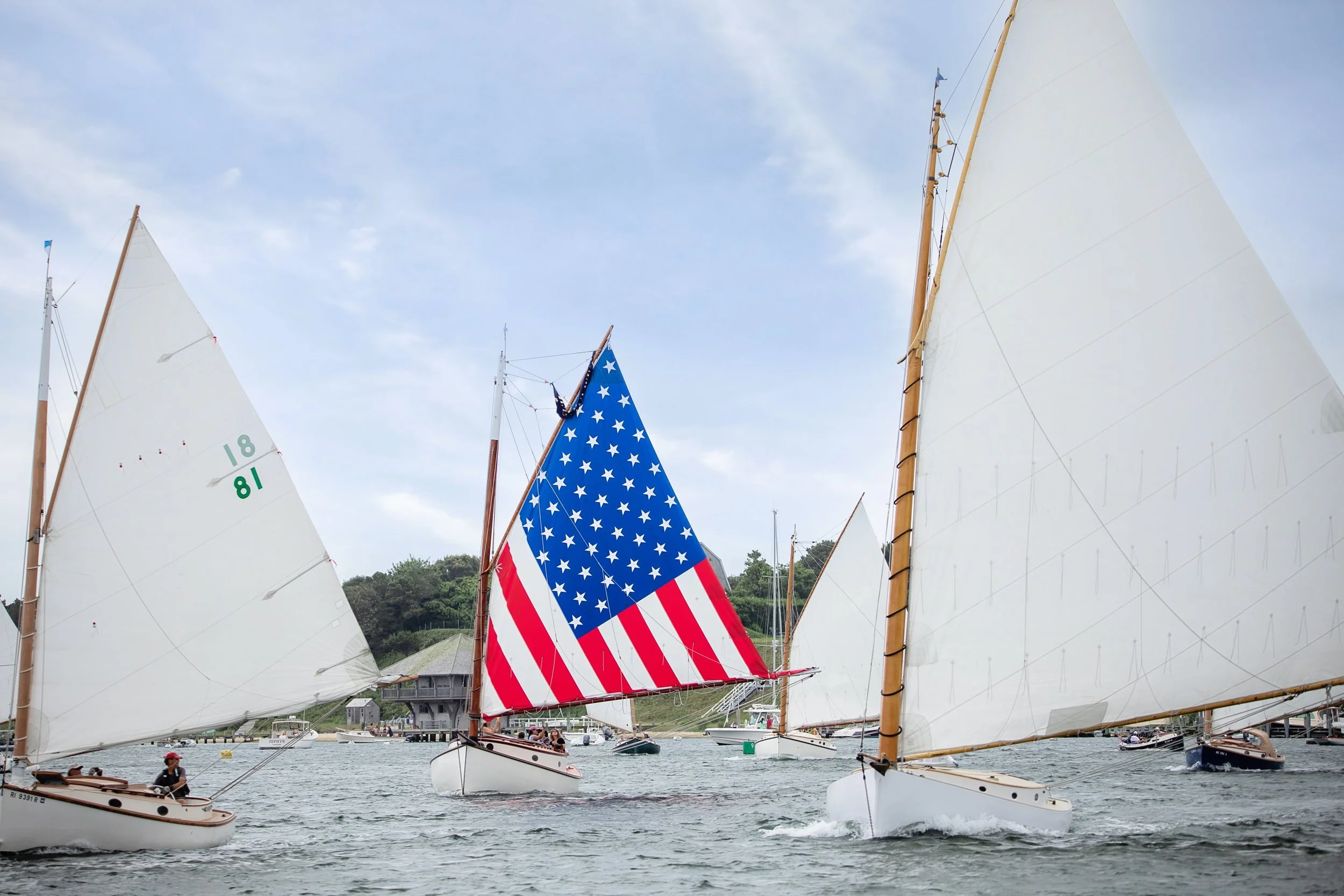 Happy Memorial Day! 🇺🇸
#marthasvineyard #catboat #sailing #mdw