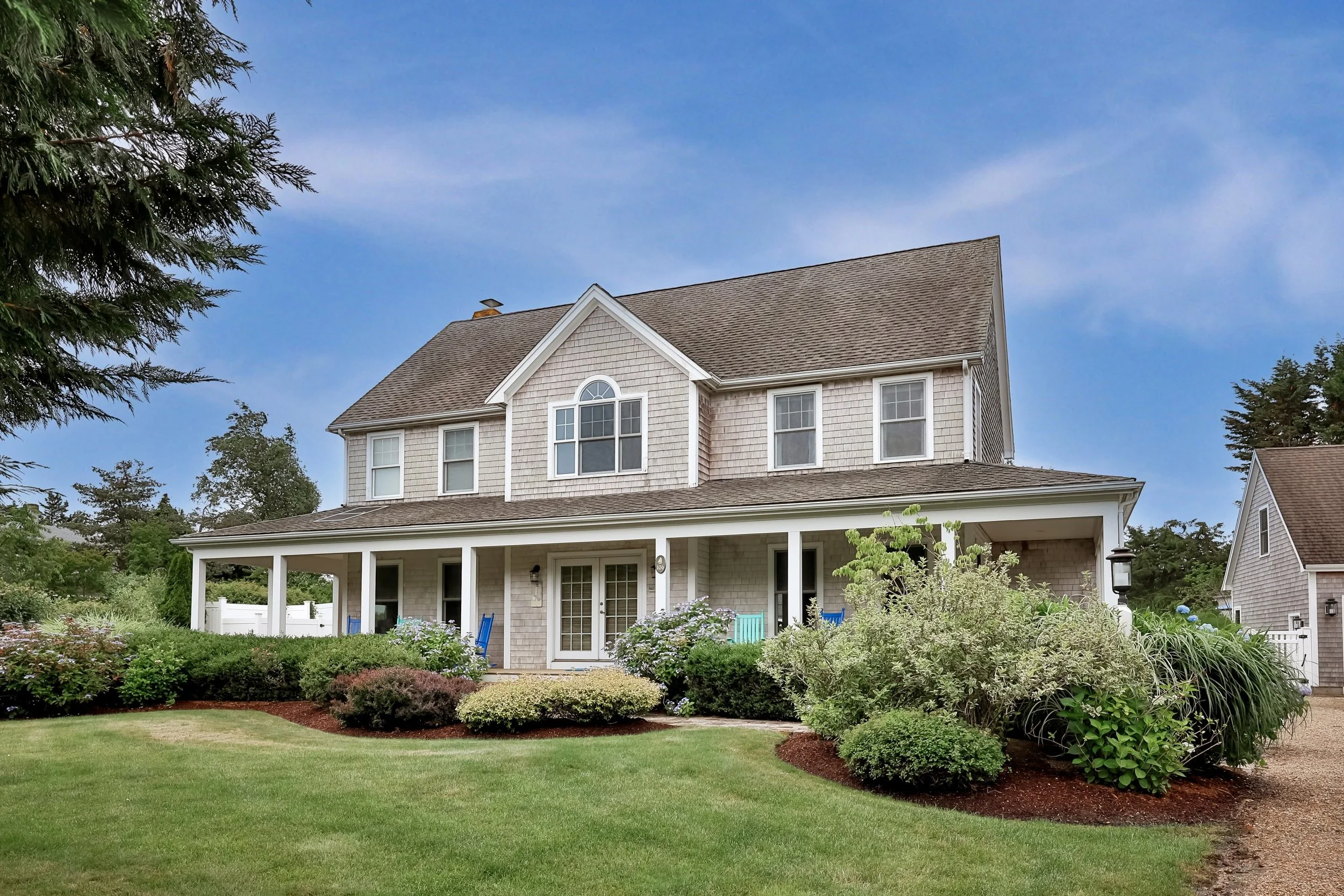 Newly available at a reduced rate for the week of August 23!

This beautiful five-bedroom, four-bath contemporary farmhouse features a heated pool and an ideal Edgartown location - just one mile from downtown and three miles from South Beach, it&rsqu