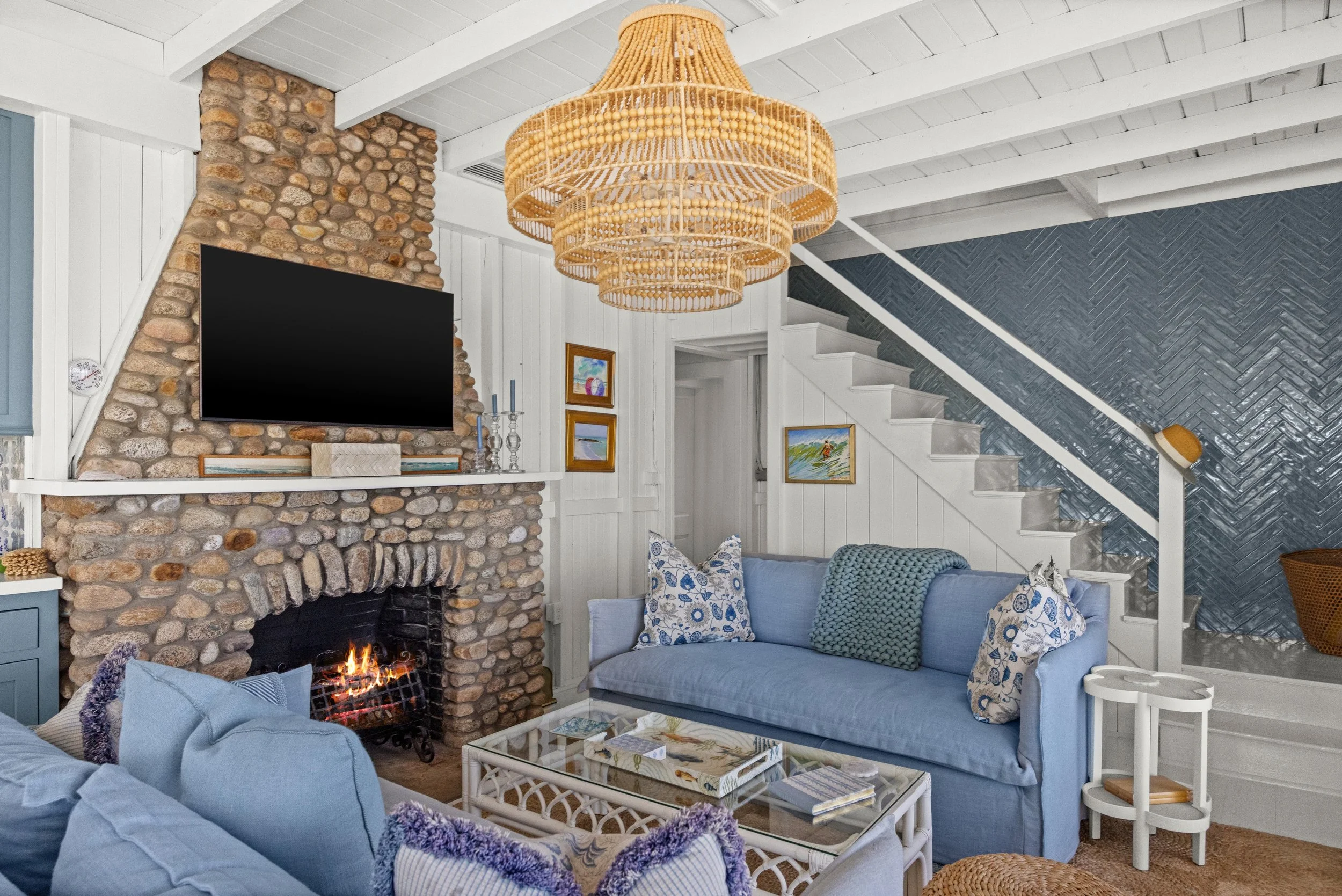 Octobers are meant for cozy fires with a good book while listening to the waves hit the rocks outside your beach front cottage. #beachcottage #cozyseason #marthasvineyard #marthasvineyardrealestate