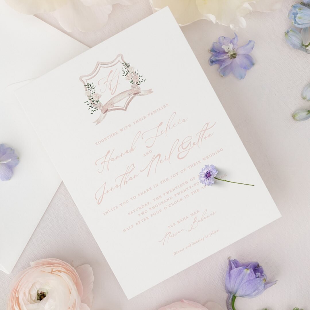 Attention to detail is key to unparalleled luxe! Dive into my world of exquisite design, lavish paper, and upscale experiences that will make your big day truly unforgettable! Personal touches like the watercolor monogram and crest highlighted in thi