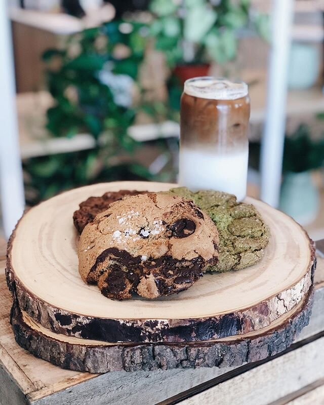 Introducing our new housemade cookies: Casino (rich dark chocolate chunks with sea salt), Matcha Sugar, &amp; Hazelnut Chocolate! 🍪🍪🍪
.
Limited quantities daily, available for takeout and delivery (Postmates &amp; Grubhub)!
.
.
📍5910 S. Fort Apac
