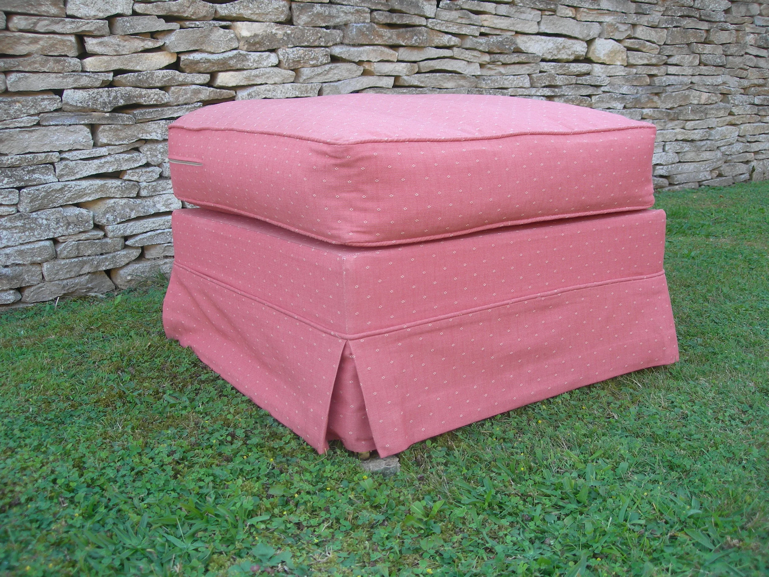 pouffe (5).jpg