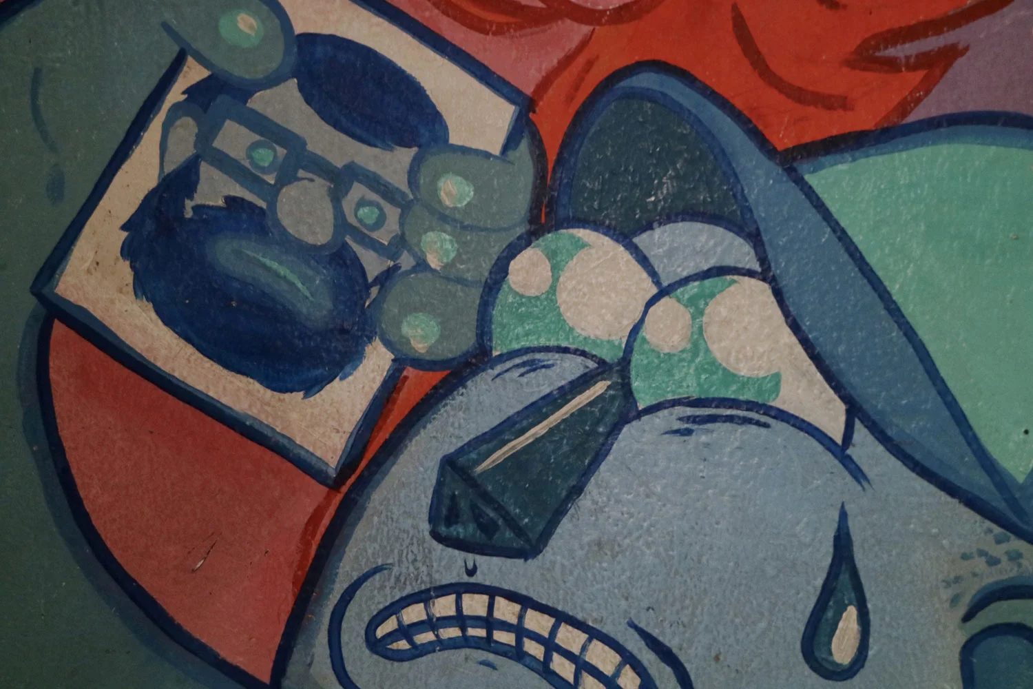 HECHO: El agua que se usó para la pintura de la lágrima fue de lágrimas reales de El CoCa.