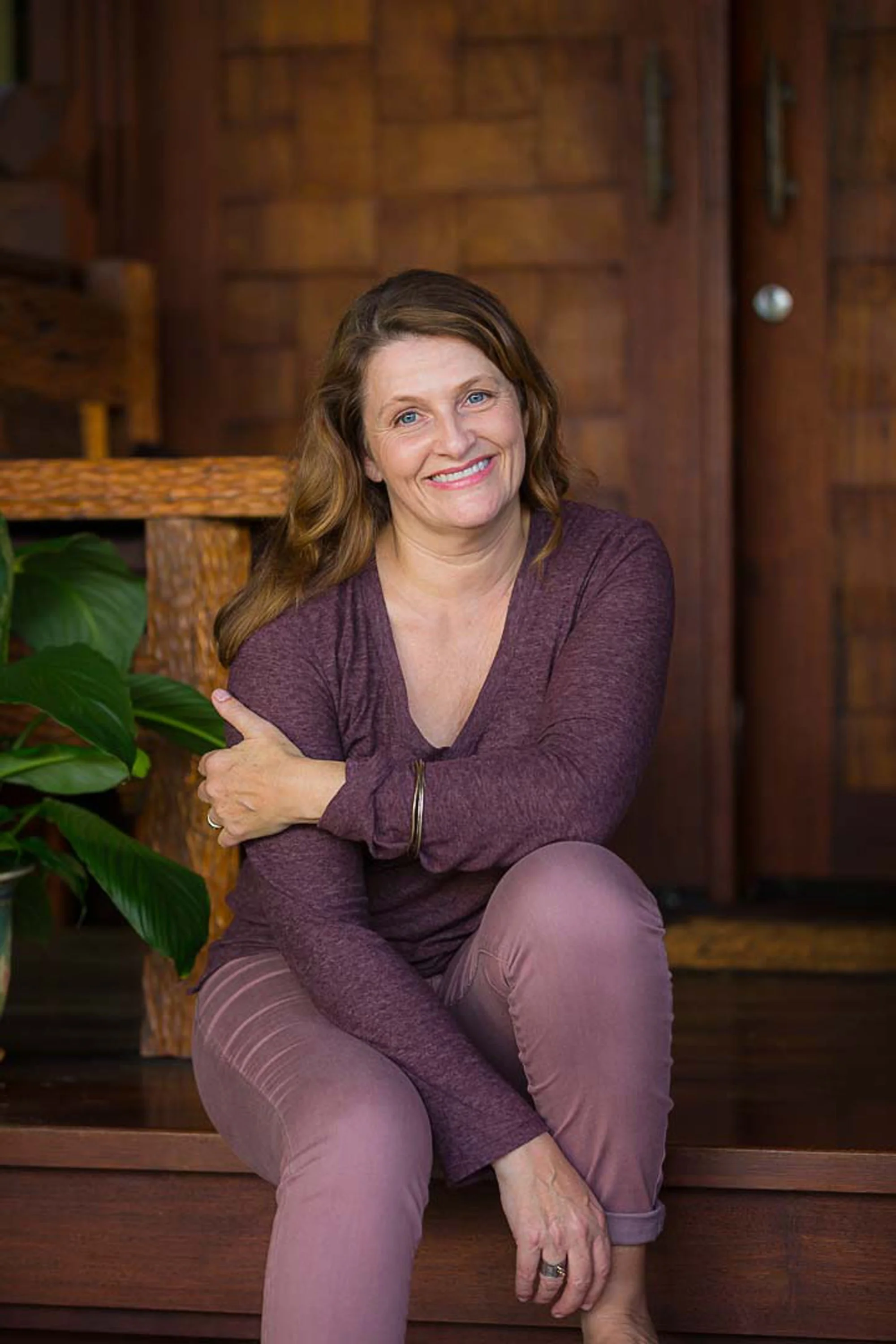 Belfast Telegraph: Killinchy to Hawaii: The NI Artist Transforming Books into Artwork in Oahu.  