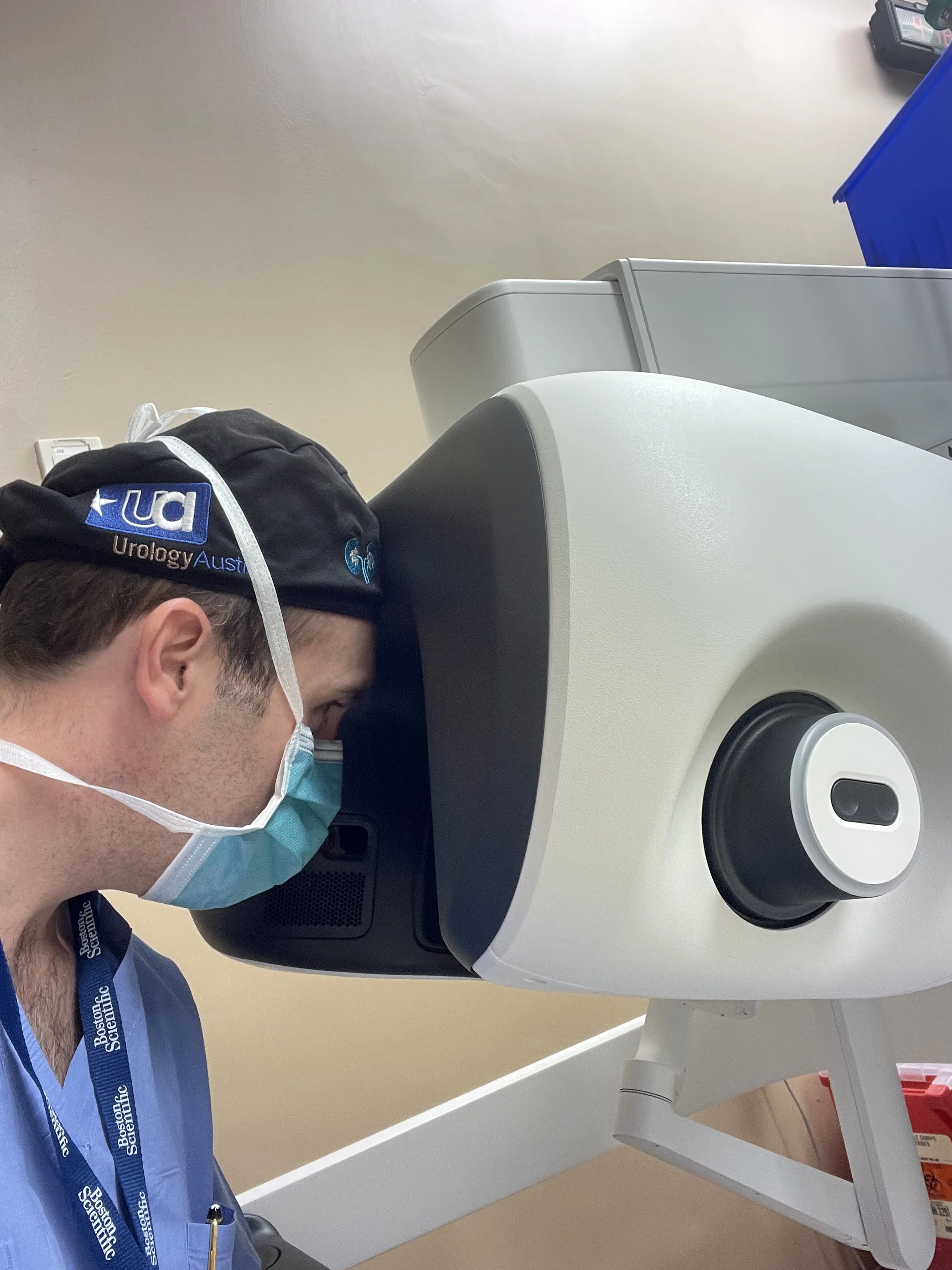 Dr. Osterberg now using DaVinici 5 (DV5) Robot