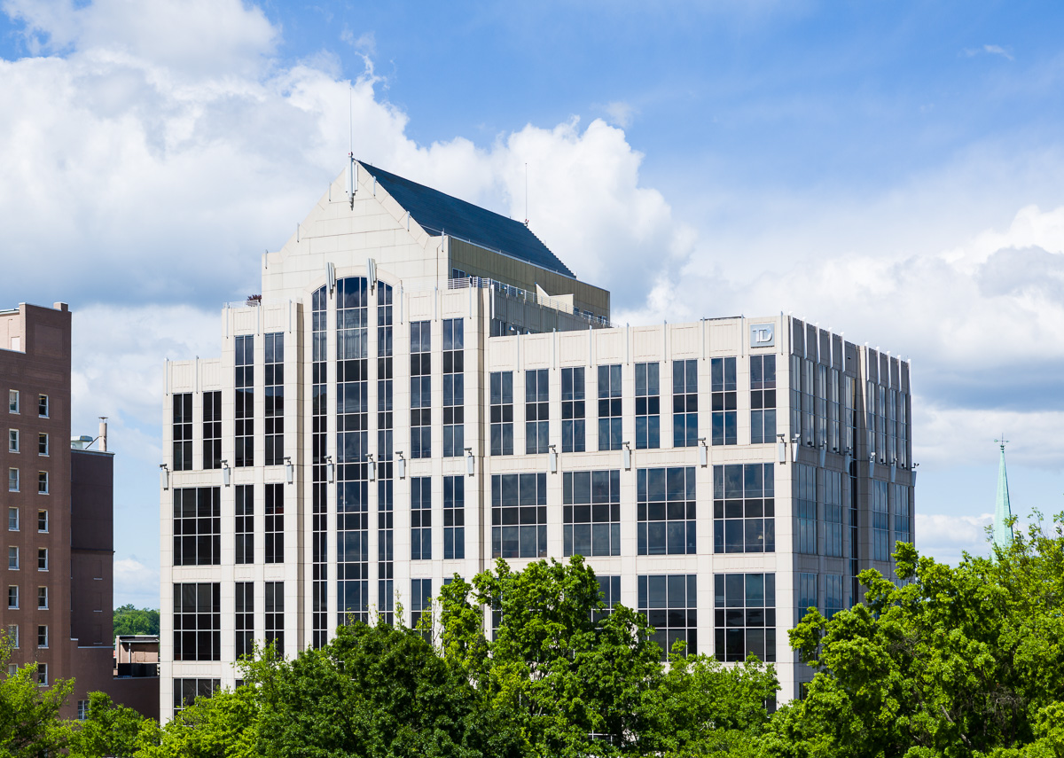 Image of Poinsett Plaza exterior