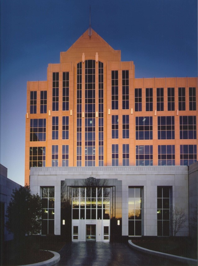 Image of Poinsett Plaza exterior