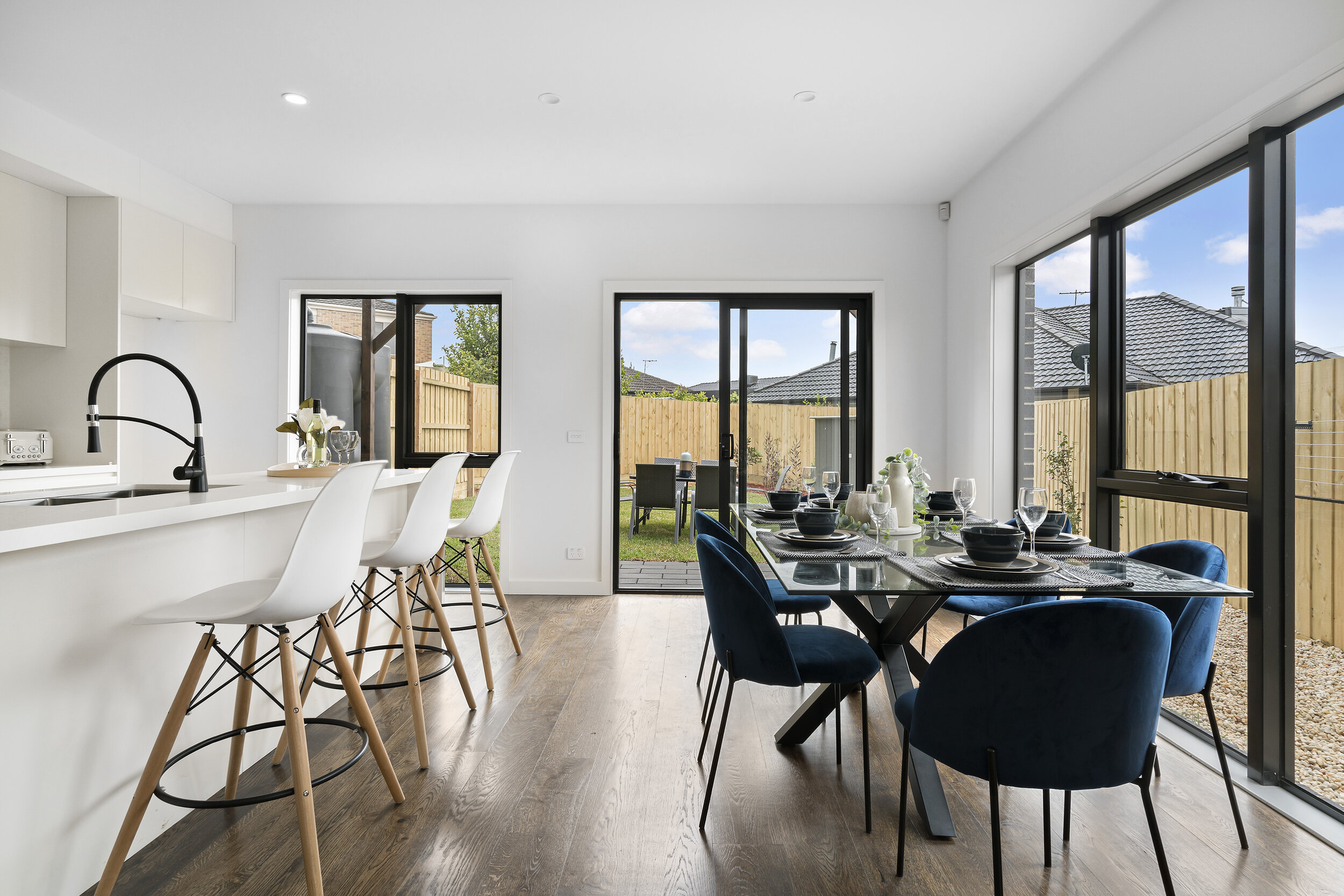 5-Dining Room.jpg