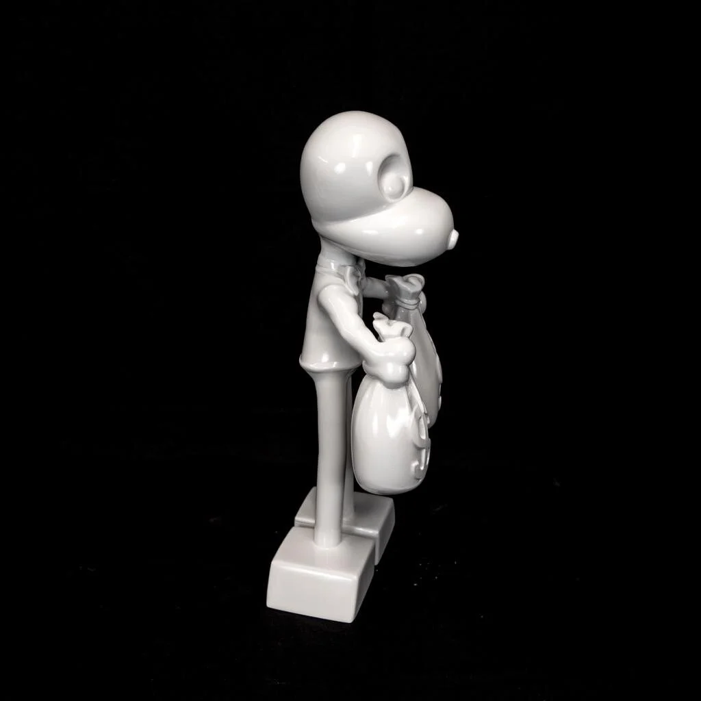 ZVG-S17009 Zevi G Art MR. MONEYBAGS WHITE OUT SERIES Sculptures 2017 3.JPG