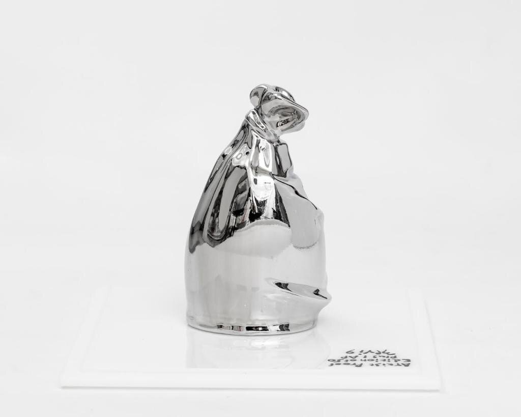ZVG-S18049 Zevi G Art SECURE THE BAG chrome  Silver 6 inch Biodegradable Resin Sculpture 2018 3.JPG