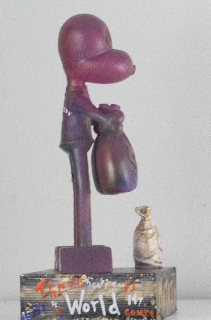 ZVG-S17018 Zevi G Art MR. MONEYBAGS Purple Gold 14 inch Resin Sculpture 2017 3.JPG