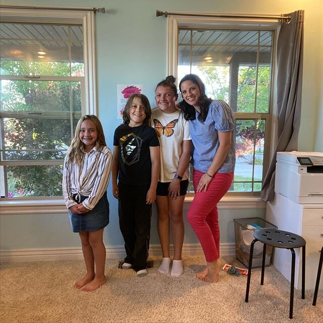 These group voice kids are some of my favorites! I love singing with them and coaching them on their vocal journey. 
#SereneVocalStudio #Singing #GroupSingingLessons #OnlineSingingLessons #VocalCoaching #VocalCoachingForChildren #VoiceTeacher