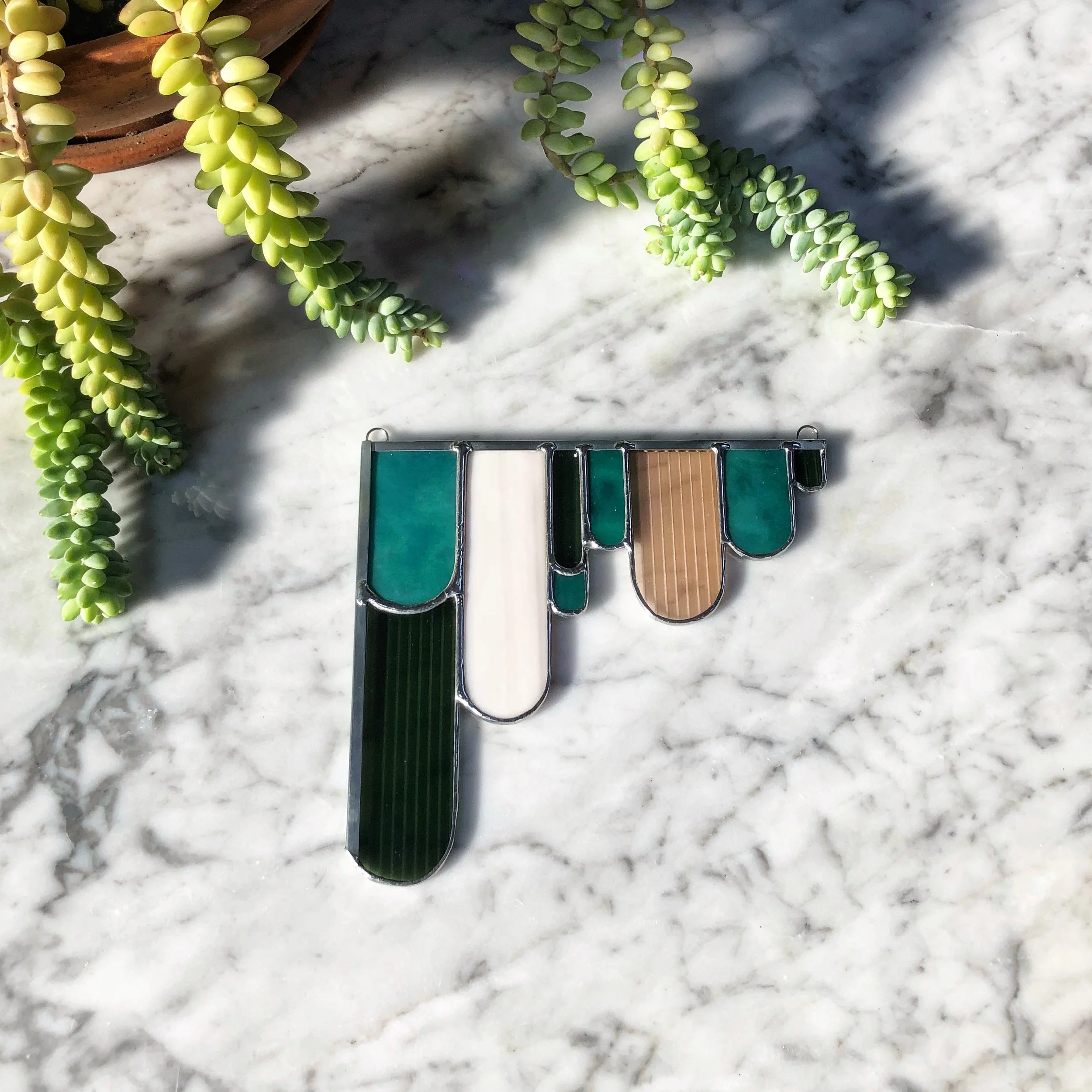 Deco Drip Corner Piece - Green/Pink