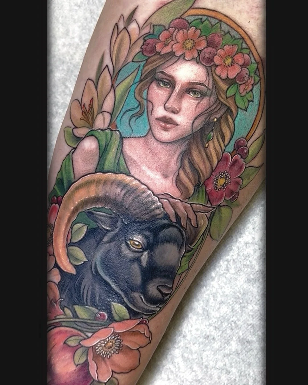 🌸 Persephone 🌸
Thank you for trusting me with this beautiful piece, Joe! I hope she brings good energy (and gorgeous Dahlias) your way 🌿

#persephone #persephonetattoo #goddesstattoo #colortattoo 
#eternaltattooink #heliostattooneedles #seattletat